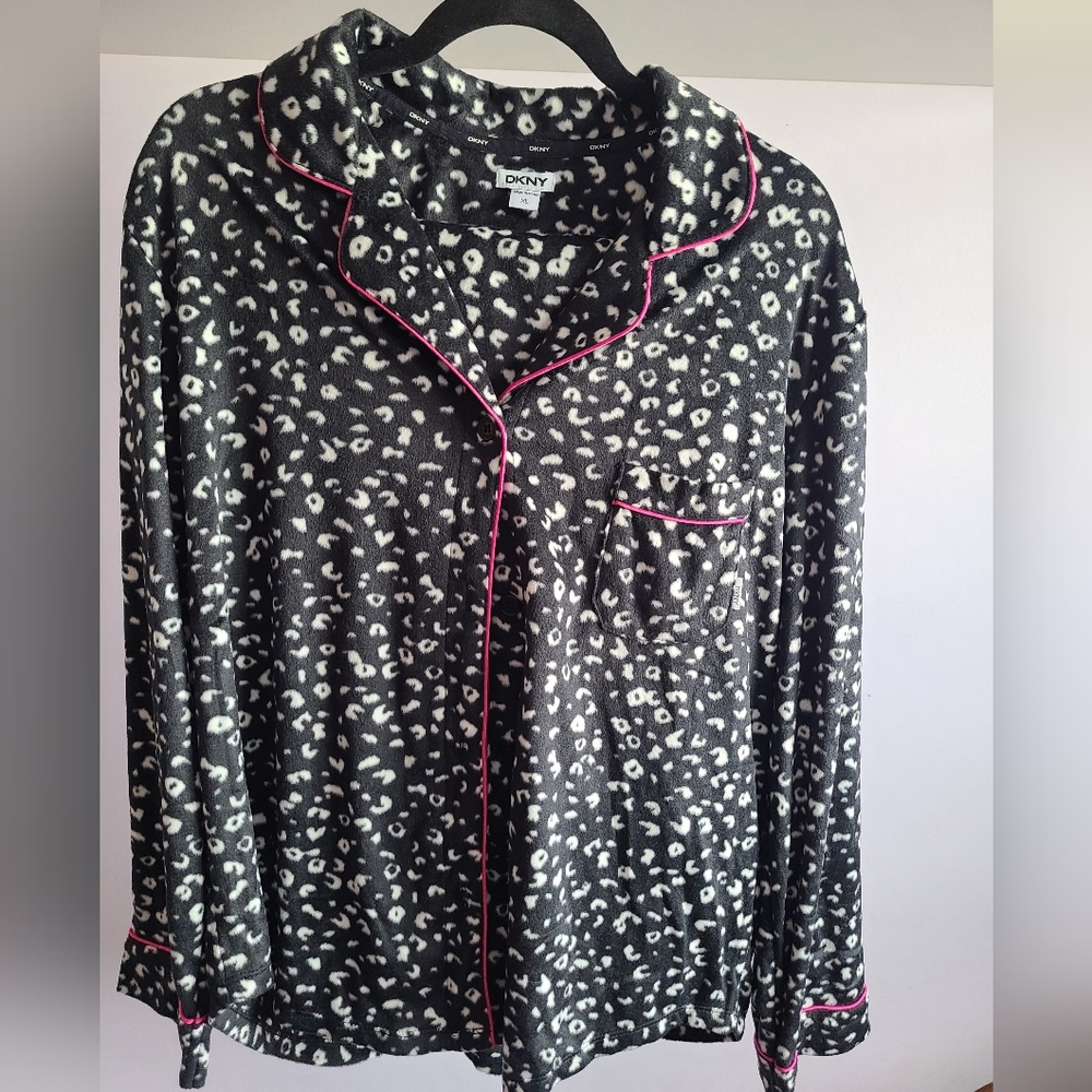 DKNY Long sleeve pajama top with a button up front. New with tags Size XL